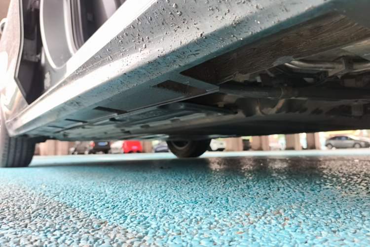 Used Geely Galaxy A7 2025 Model EM-i 70km Launch Edition Right Side Sill