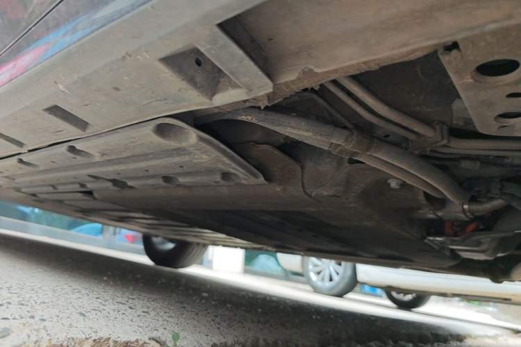 Used Geely Galaxy A7 2025 Model EM-i 70km Launch Edition Right Side Sill