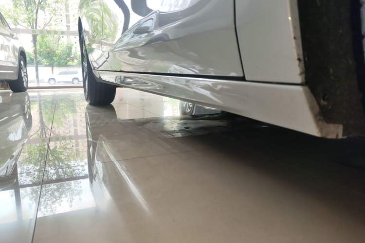 Used Geely Galaxy A7 2025 Model EM-i 150km Exploration+ Edition Right Side Sill
