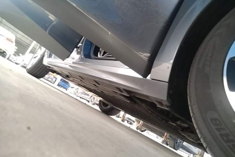 Used Geely Galaxy A7 2025 Model EM-i 150km Exploration+ Edition Right Side Sill