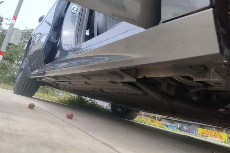 Used Geely Galaxy A7 2025 Model EM-i 150km Exploration+ Edition Right Side Sill