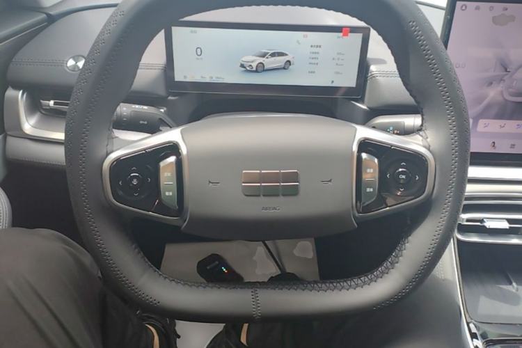Used Geely Galaxy A7 2025 Model EM-i 70km Luxury Edition Steering Wheel