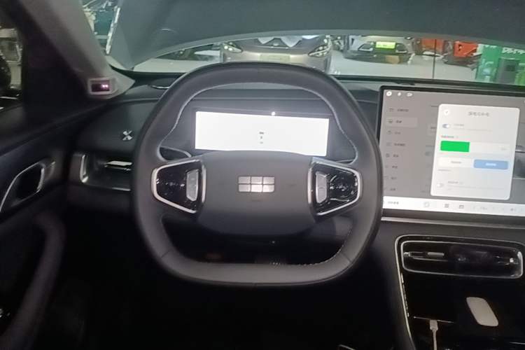 Used Geely Galaxy A7 2025 Model EM-i 70km Launch Edition Steering Wheel