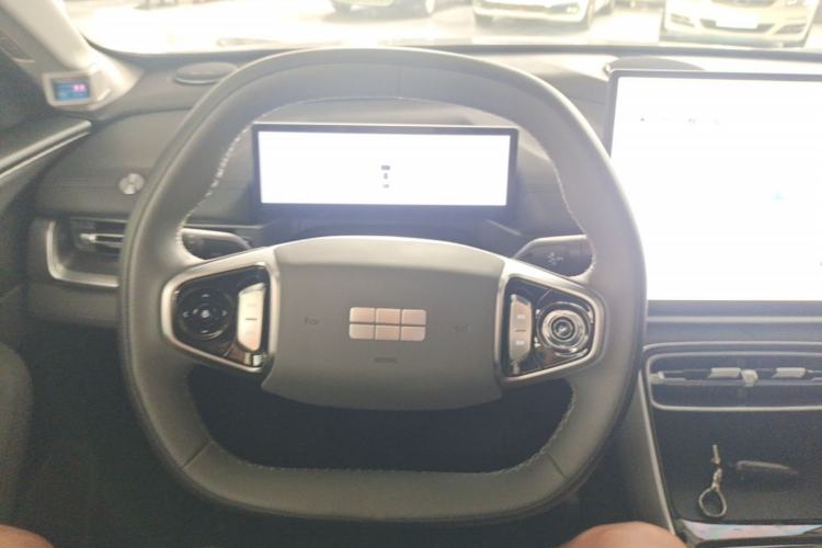 Used Geely Galaxy A7 2025 Model EM-i 150km Long-Distance Edition Steering Wheel