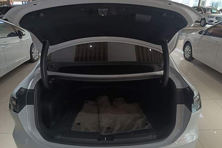 Used Geely Galaxy A7 2025 Model EM-i 150km Starship Edition Trunk