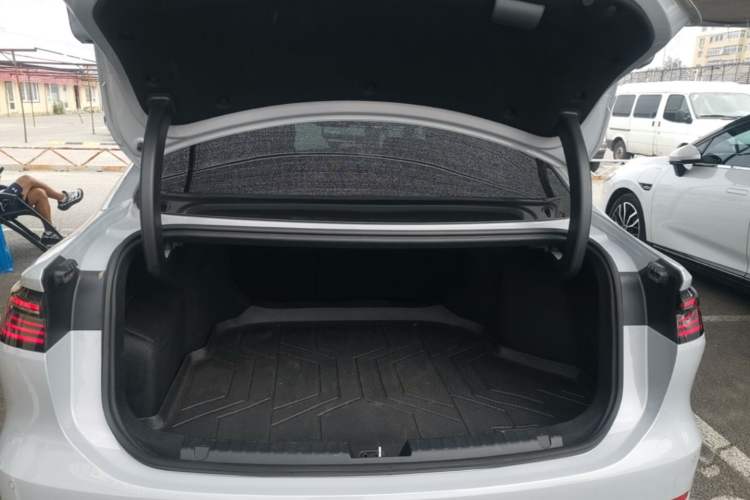 Used Geely Galaxy A7 2025 Model EM-i 70km Exploration Edition Trunk