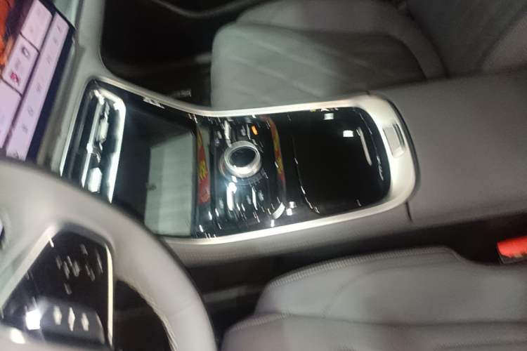 Used Geely Galaxy A7 2025 Model EM-i 70km Launch Edition Vehicle Key