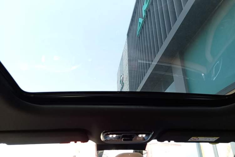 Used Geely Galaxy A7 2025 Model EM-i 150km Starship Edition Headliner
