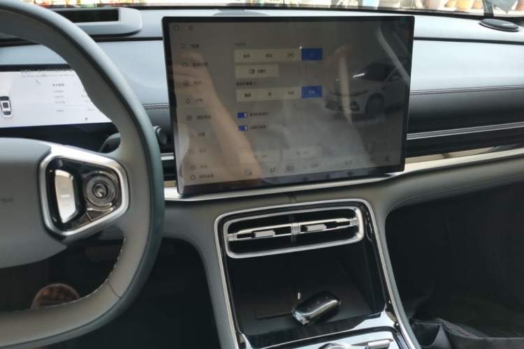 Used Geely Galaxy A7 2025 Model EM-i 150km Exploration+ Edition Audio And AC Panel
