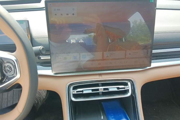 Used Geely Galaxy A7 2025 Model EM-i 150km Starship Edition Audio And AC Panel