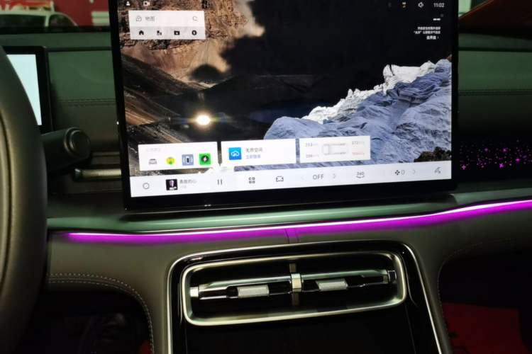 Used Geely Galaxy A7 2025 Model EM-i 150km Prestige Edition Audio And AC Panel