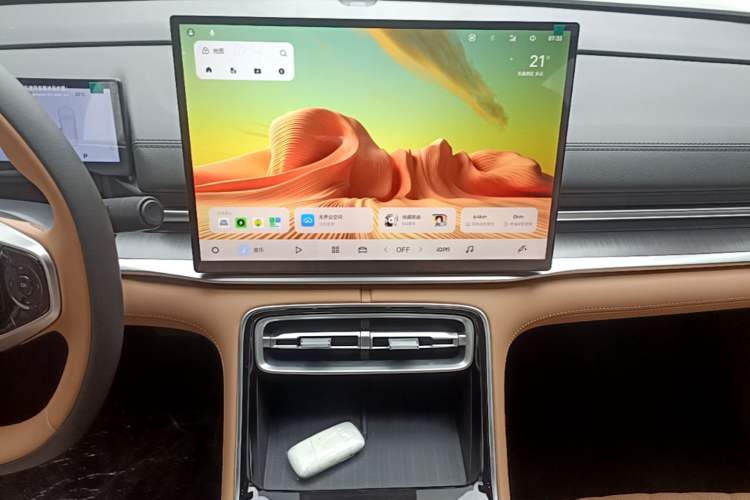 Used Geely Galaxy A7 2025 Model EM-i 70km Launch Edition Audio And AC Panel