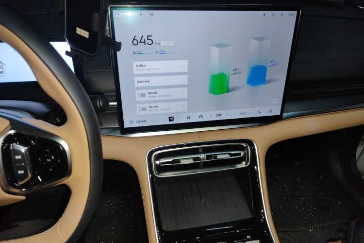 Used Geely Galaxy A7 2025 Model EM-i 70km Launch Edition Audio And AC Panel