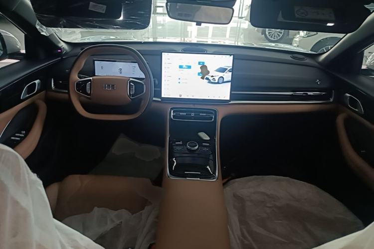 Used Geely Galaxy A7 2025 Model EM-i 70km Exploration Edition Center Console