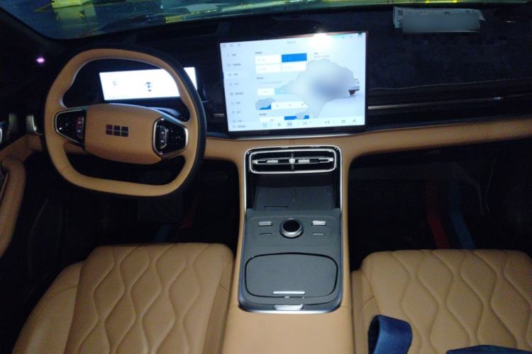 Used Geely Galaxy A7 2025 Model EM-i 150km Exploration+ Edition Center Console