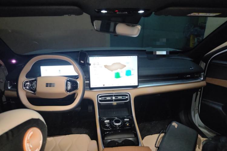 Used Geely Galaxy A7 2025 Model EM-i 70km Launch Edition Center Console