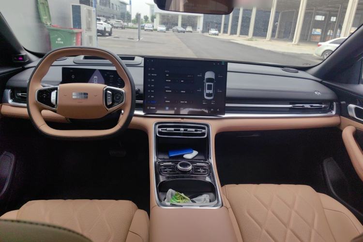 Used Geely Galaxy A7 2025 Model EM-i 150km Starship Edition Center Console