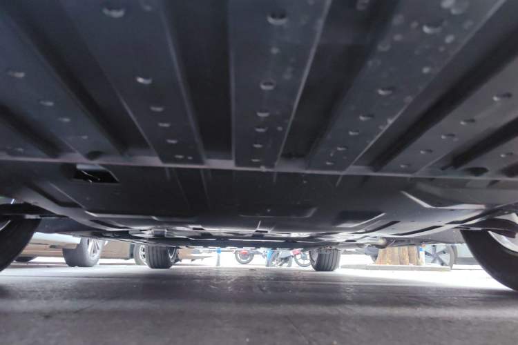 Used Geely Galaxy A7 2025 Model EM-i 70km Luxury Edition Chassis Front