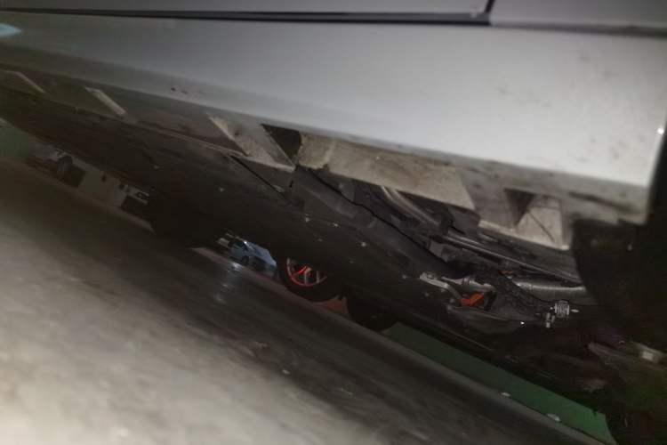 Used Geely Galaxy A7 2025 Model EM-i 150km Prestige Edition Chassis Front Right