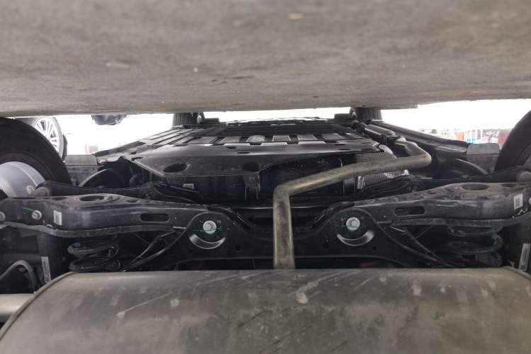 Used Geely Galaxy A7 2025 Model EM-i 70km Luxury Edition Chassis Rear