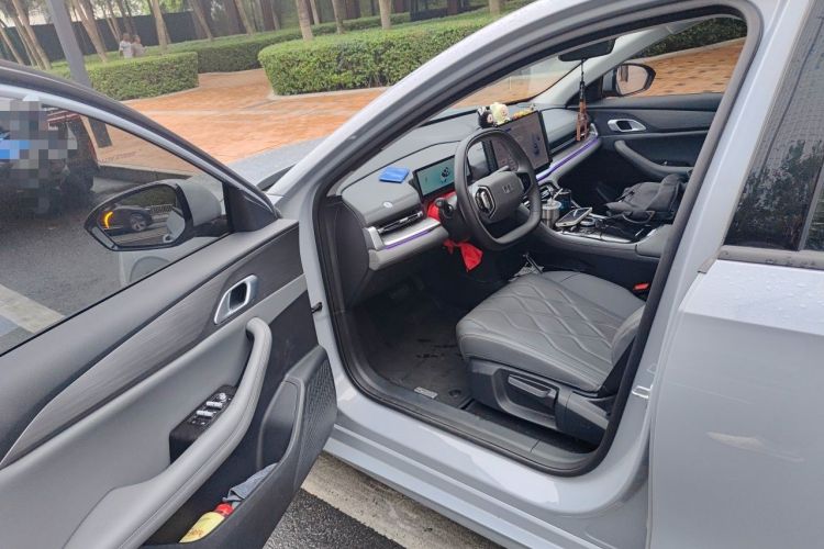 Used Geely Galaxy A7 2025 Model EM-i 70km Luxury Edition Driver Seat