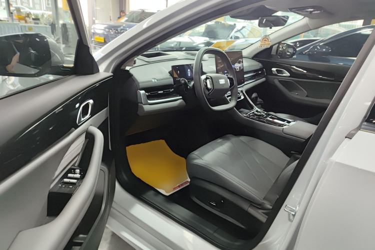 Used Geely Galaxy A7 2025 Model EM-i 150km Exploration+ Edition Driver Seat