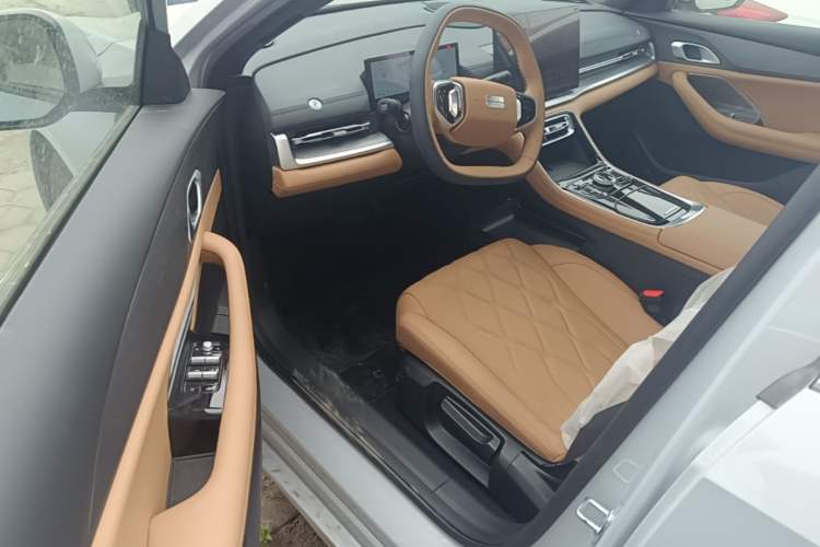 Used Geely Galaxy A7 2025 Model EM-i 150km Prestige Edition Driver Seat