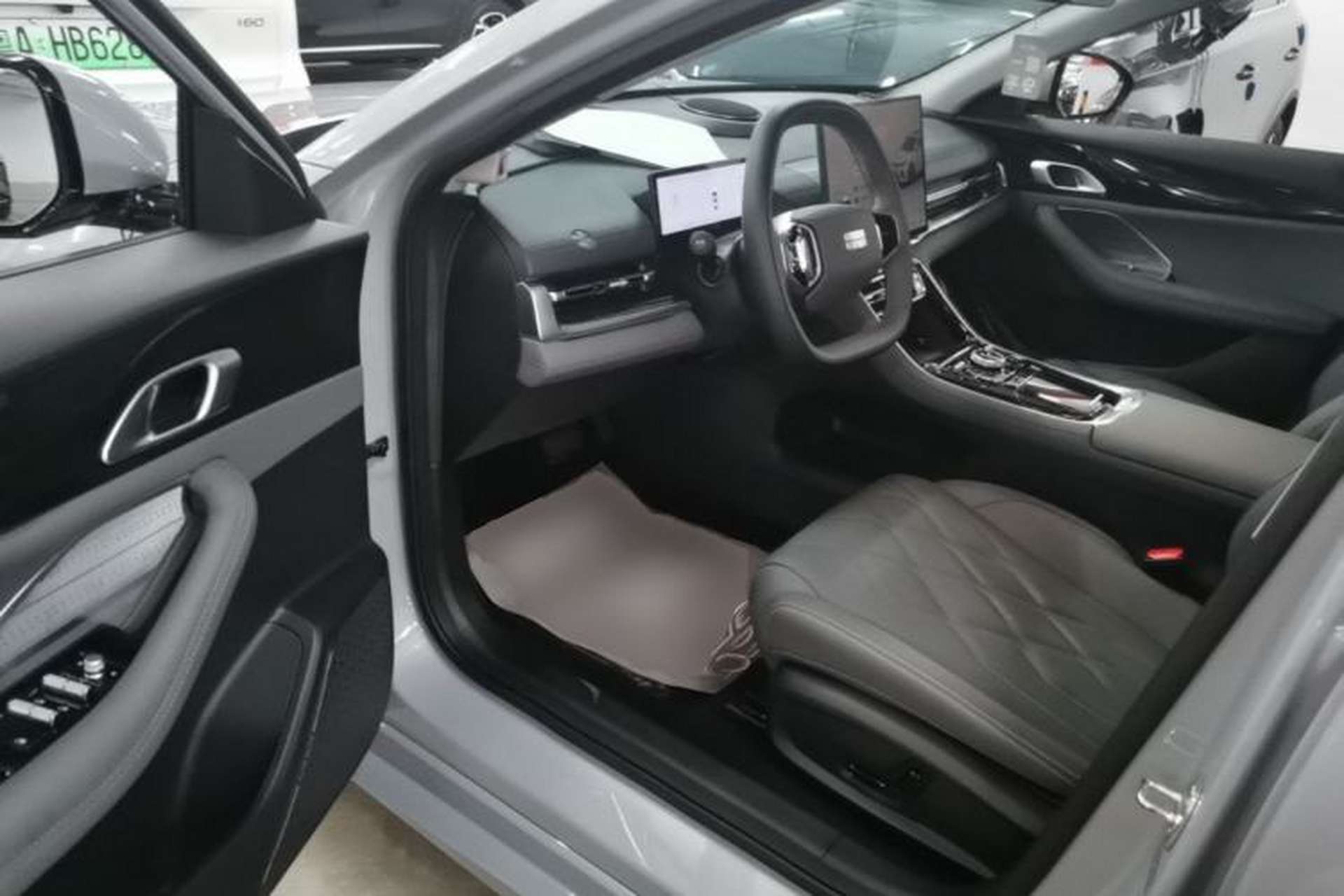 Used Geely Galaxy A7 2025 Model EM-i 150km Exploration+ Edition Driver Seat