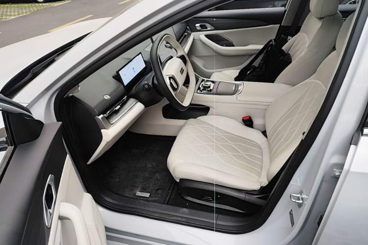 Used Geely Galaxy A7 2025 Model EM-i 150km Starship Edition Driver Seat