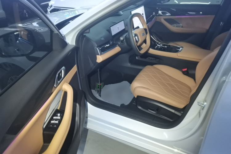 Used Geely Galaxy A7 2025 Model EM-i 150km Starship Edition Driver Seat