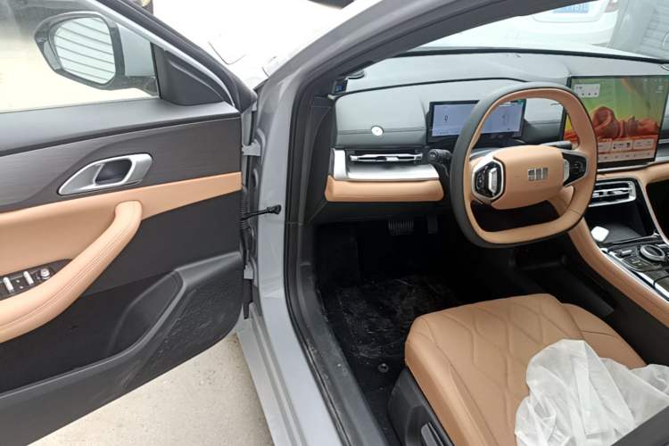Used Geely Galaxy A7 2025 Model EM-i 70km Launch Edition Driver Seat