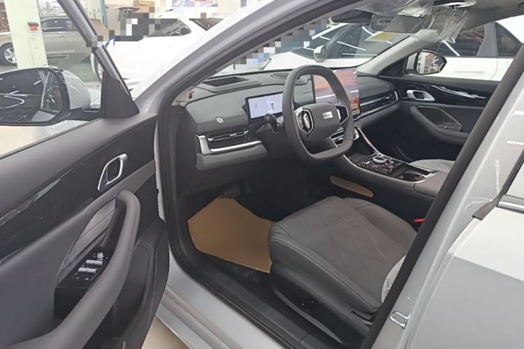 Used Geely Galaxy A7 2025 Model EM-i 150km Exploration+ Edition Driver Seat