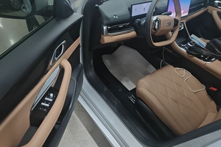 Used Geely Galaxy A7 2025 Model EM-i 150km Exploration+ Edition Driver Seat