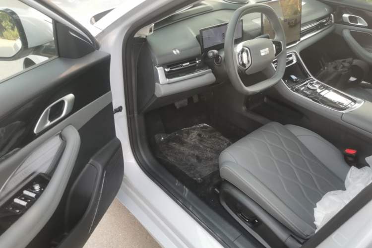 Used Geely Galaxy A7 2025 Model EM-i 150km Starship Edition Driver Seat