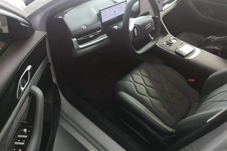 Used Geely Galaxy A7 2025 Model EM-i 150km Exploration+ Edition Driver Seat