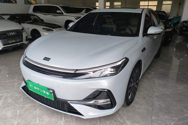 Używany Geely Galaxy A7 2025 Model EM-i 150km Starship Edition