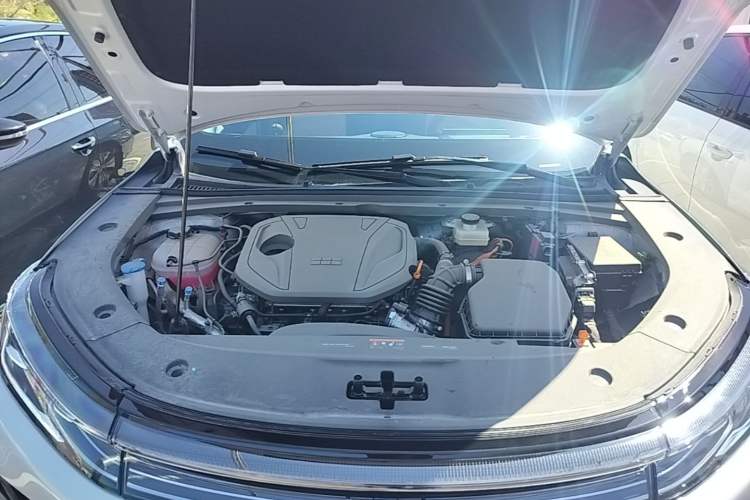 Used Geely Galaxy A7 2025 Model EM-i 150km Exploration+ Edition Engine Bay