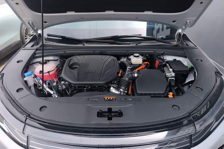 Used Geely Galaxy A7 2025 Model EM-i 150km Exploration+ Edition Engine Bay