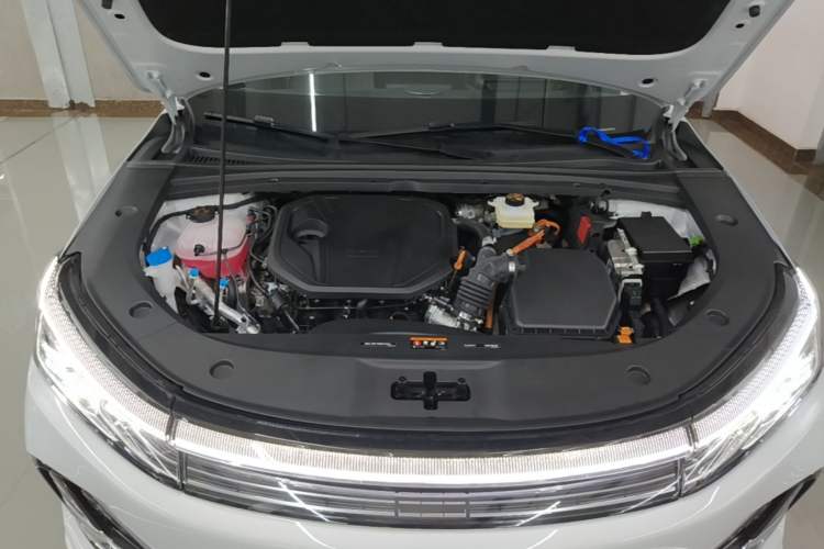 Used Geely Galaxy A7 2025 Model EM-i 150km Starship Edition Engine Bay