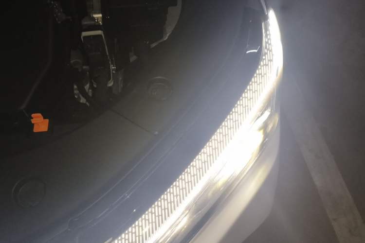 Used Geely Galaxy A7 2025 Model EM-i 150km Prestige Edition Engine Bay Left