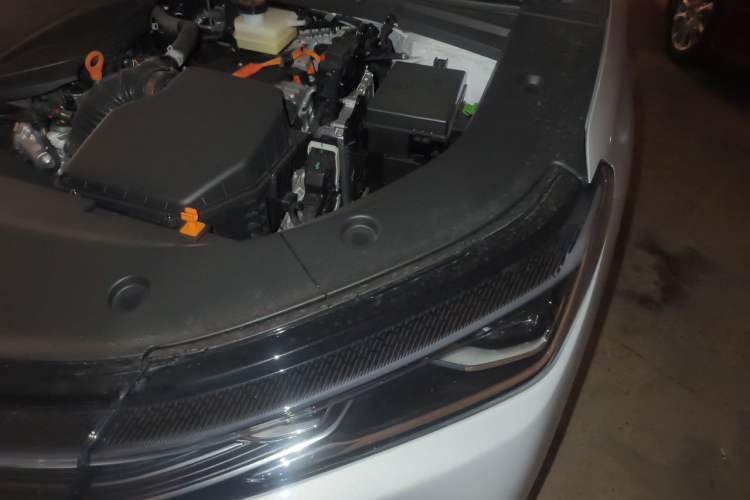 Used Geely Galaxy A7 2025 Model EM-i 150km Prestige Edition Engine Bay Left