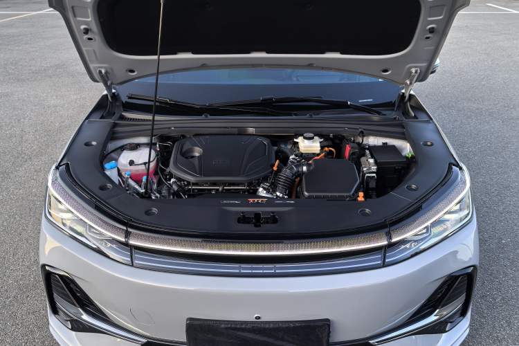 Used Geely Galaxy A7 2025 Model EM-i 70km Luxury Edition Engine Bay
