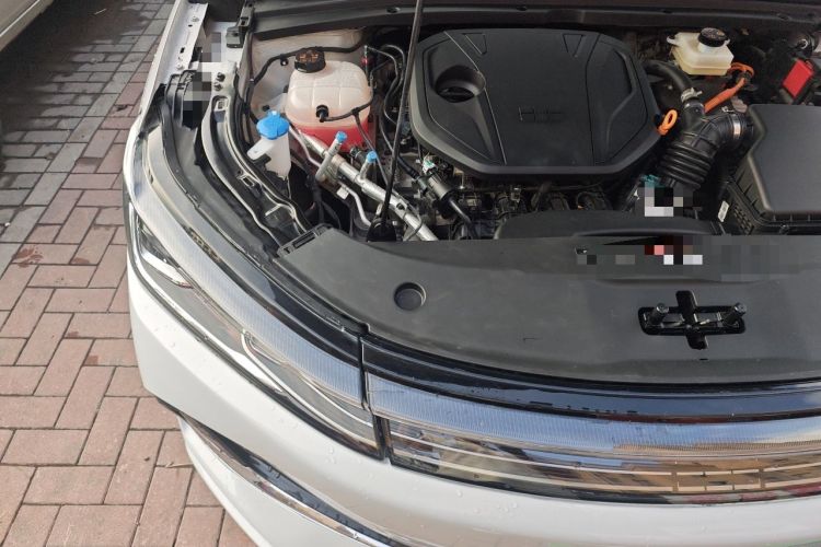 Used Geely Galaxy A7 2025 Model EM-i 70km Luxury Edition Engine Bay Right