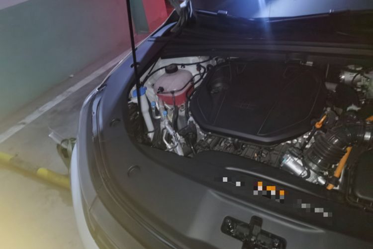 Used Geely Galaxy A7 2025 Model EM-i 150km Prestige Edition Engine Bay Right
