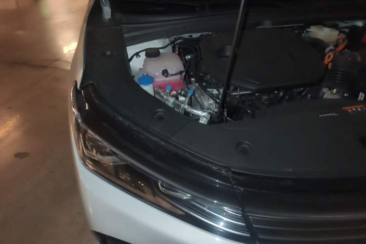 Used Geely Galaxy A7 2025 Model EM-i 150km Prestige Edition Engine Bay Right