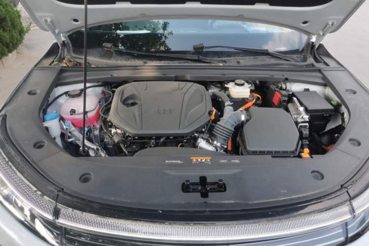 Used Geely Galaxy A7 2025 Model EM-i 150km Starship Edition Engine Bay