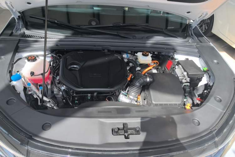 Used Geely Galaxy A7 2025 Model EM-i 70km Exploration Edition Engine Bay