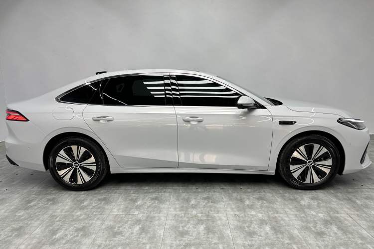 Used Geely Galaxy A7 2025 Model EM-i 150km Exploration+ Edition Exterior 1