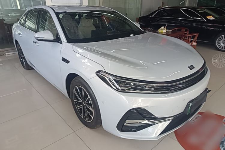 Used Geely Galaxy A7 2025 Model EM-i 70km Exploration Edition Exterior 1