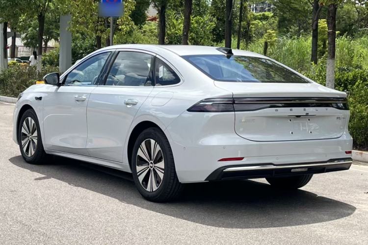 Used Geely Galaxy A7 2025 Model EM-i 150km Long-Distance Edition Exterior 4